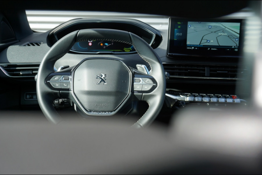 Peugeot 3008 195PK PHEV Allure ADAPTIVE | CAMERA | DODEHOEK | KEYLESS!