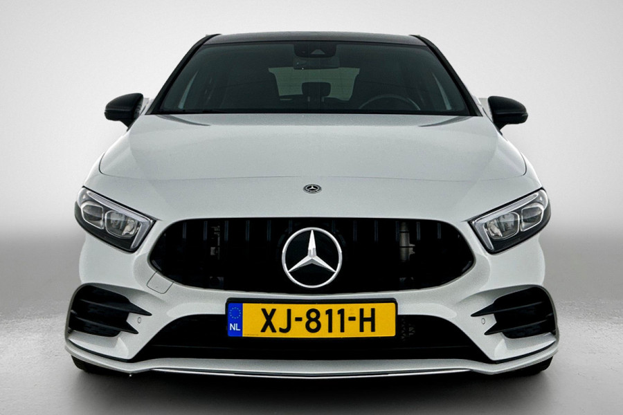 Mercedes-Benz A-Klasse 200 Business Solution AMG(NL-auto, Dealer onderhoud, Trekhaak, Navi, Camera, StoelV, Etc) Mercedes-Benz A-Klasse 200 Business Solution AMG(NL-auto, Dealer onderhoud, Trekhaak, Navi, Camera, StoelV, Etc)