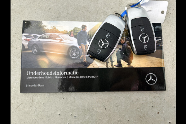 Mercedes-Benz A-Klasse 200 Business Solution AMG(NL-auto, Dealer onderhoud, Trekhaak, Navi, Camera, StoelV, Etc) Mercedes-Benz A-Klasse 200 Business Solution AMG(NL-auto, Dealer onderhoud, Trekhaak, Navi, Camera, StoelV, Etc)