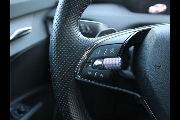 Škoda Enyaq 60 Sportline | TREKHAAK WEGKLAPBAAR | NAVIGATIE | ACHTERUITRIJCAMERA |