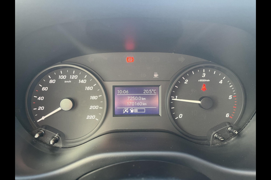 Mercedes-Benz Vito 110 CDI*3PERSOONS*A/C*CAM*TEL*CARPLAY*DAB* Mercedes-Benz Vito 110 CDI*3PERSOONS*A/C*CAM*TEL*CARPLAY*DAB*