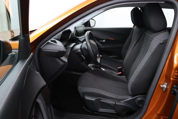 Peugeot 2008 1.2 PureTech Blue*NAVI*CAM*HAAK*ECC*CRUISE*CARPLAY