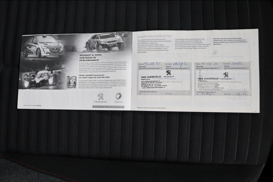 Peugeot 2008 1.2 PureTech Blue*NAVI*CAM*HAAK*ECC*CRUISE*CARPLAY