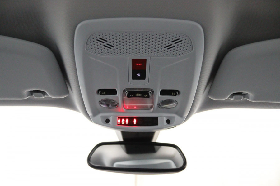 Peugeot 2008 1.2 PureTech Blue*NAVI*CAM*HAAK*ECC*CRUISE*CARPLAY