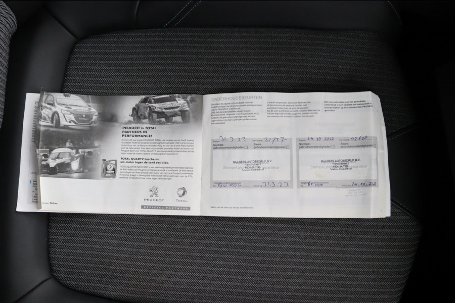 Peugeot 5008 1.2 PureTech*NAVI*CAM*HAAK*CRUISE*ECC*CARPLAY*7PER