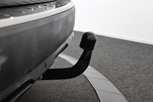 Peugeot 5008 1.2 PureTech*NAVI*CAM*HAAK*CRUISE*ECC*CARPLAY*7PER