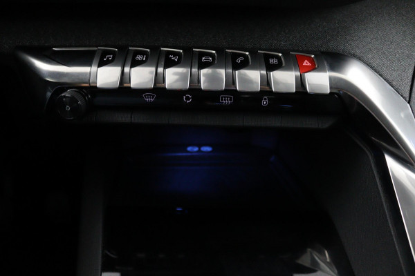 Peugeot 5008 1.2 PureTech*NAVI*CAM*HAAK*CRUISE*ECC*CARPLAY*7PER