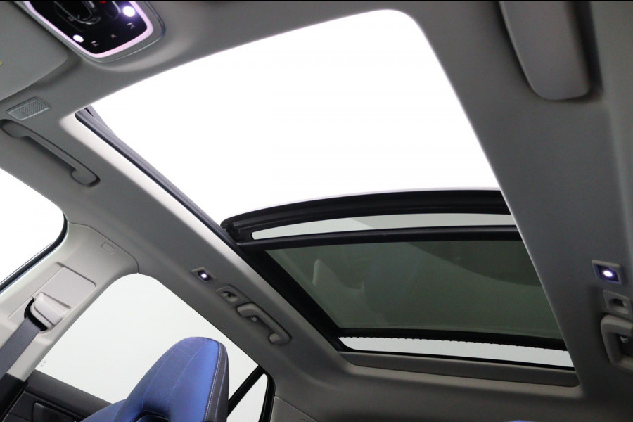 Lynk & Co 01 1.5*PLUG-IN*NAVI*PANO*CAM*ACC*CARPLAY*ECC*LED*