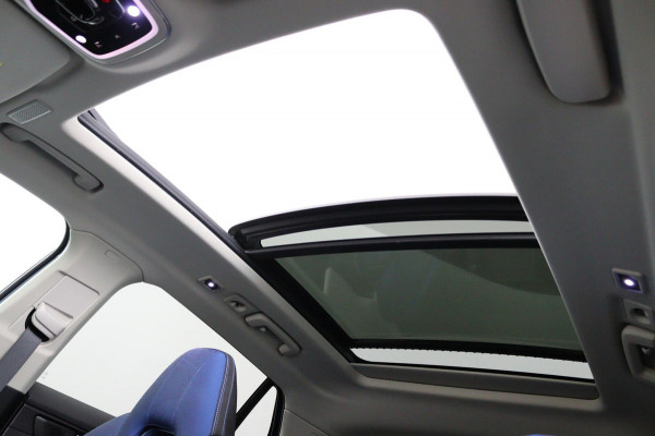 Lynk & Co 01 1.5*PLUG-IN*NAVI*PANO*CAM*ACC*CARPLAY*ECC*LED*