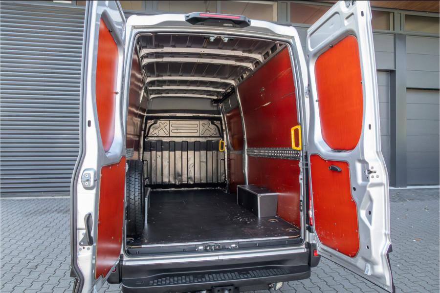 Iveco Daily 35S18HV 3.0 352 L2H2 LED-Camera-LM