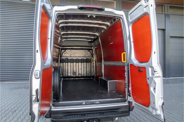 Iveco Daily 35S18HV 3.0 352 L2H2 LED-Camera-LM