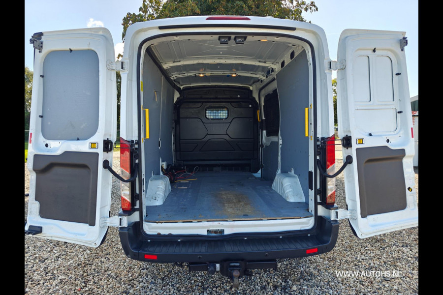 Ford Transit 350 2.0 TDCI L2H2 Trend , 1e Eig , Ex overheid , Euro 6 , Airco, Camera , cruise , in pracht staat.