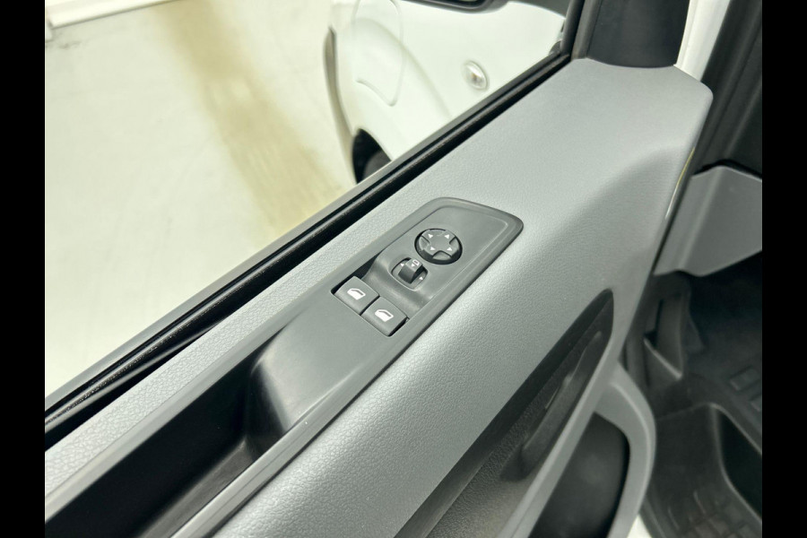 Peugeot e-Expert Standard Premium 75 kWh Airco Navi App Connect Cruise Control Lane Assist Side Assist 314km Actieradius 75 kWh Accu