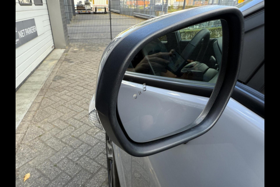 Ford Puma 1.0 EcoBoost Hybrid ST-Line X PANORAMADAK