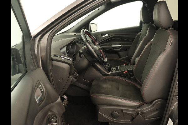 Ford Kuga 1.5 EcoBoost ST Line | Stoelverwarming | Trekhaak | Half leder | Carplay | Camera | Park Assist | Navigatie | Climate control | Cruise control