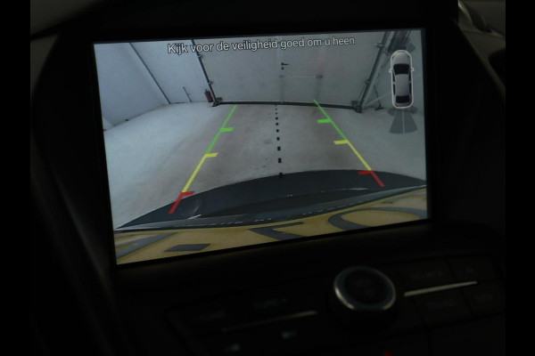 Ford Kuga 1.5 EcoBoost ST Line | Stoelverwarming | Trekhaak | Half leder | Carplay | Camera | Park Assist | Navigatie | Climate control | Cruise control