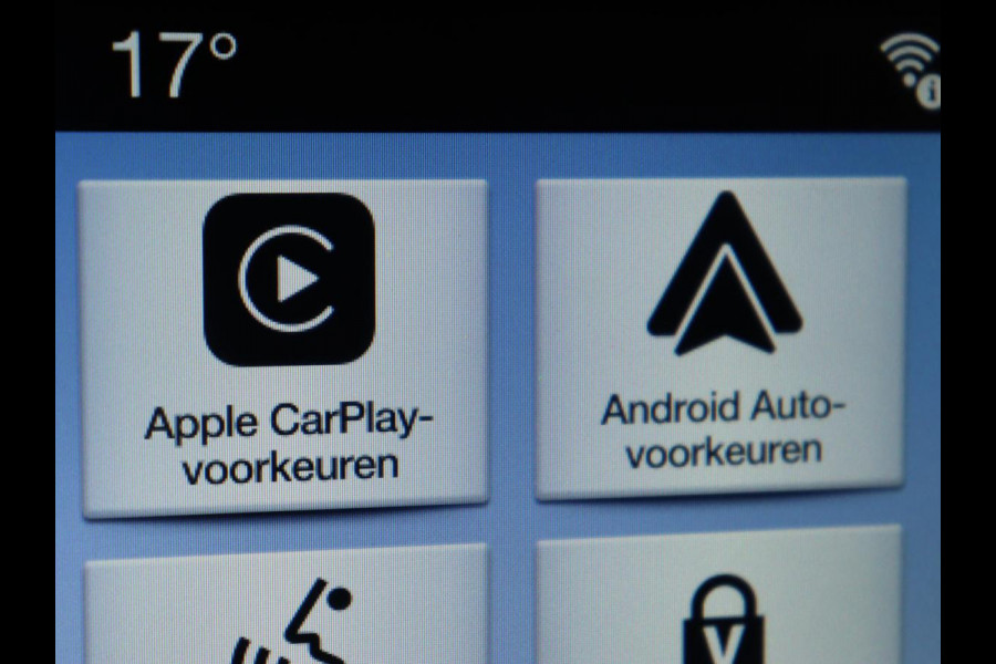 Ford Kuga 1.5 EcoBoost ST Line | Stoelverwarming | Trekhaak | Half leder | Carplay | Camera | Park Assist | Navigatie | Climate control | Cruise control