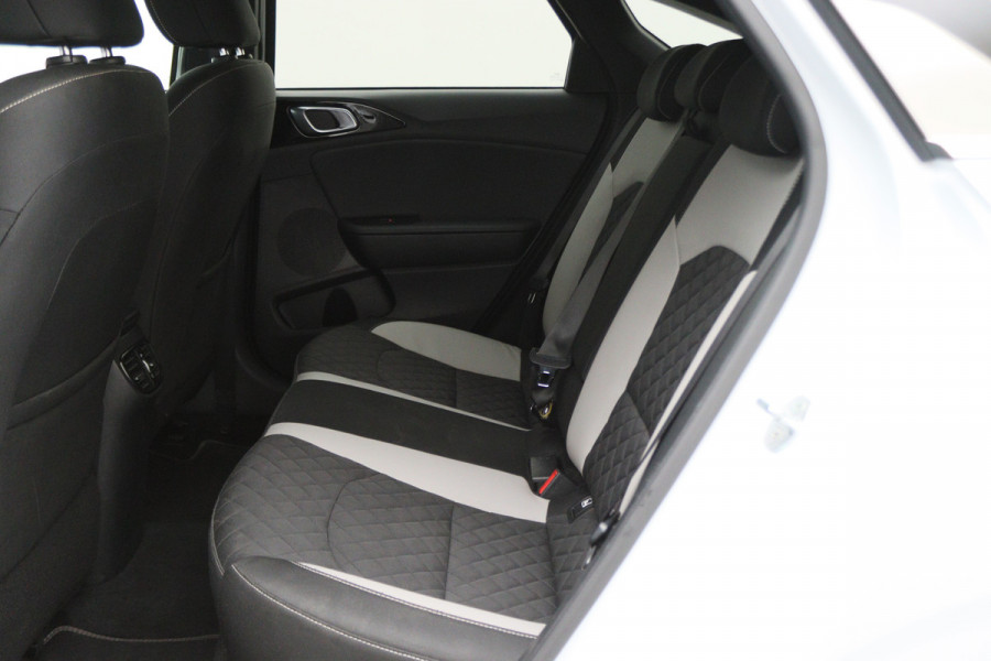 Kia ProCeed 1.0 T-GDI GT-Line Edition Camera, Apple Carplay, Lane Assist, Climate, DAB, PDC