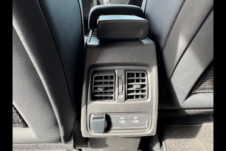 Renault Captur 1.6 E-Tech Full Hybrid 145 Techno Nieuw Model! Navi / LM 17'' / camera / Apple & Android auto / P-sensoren