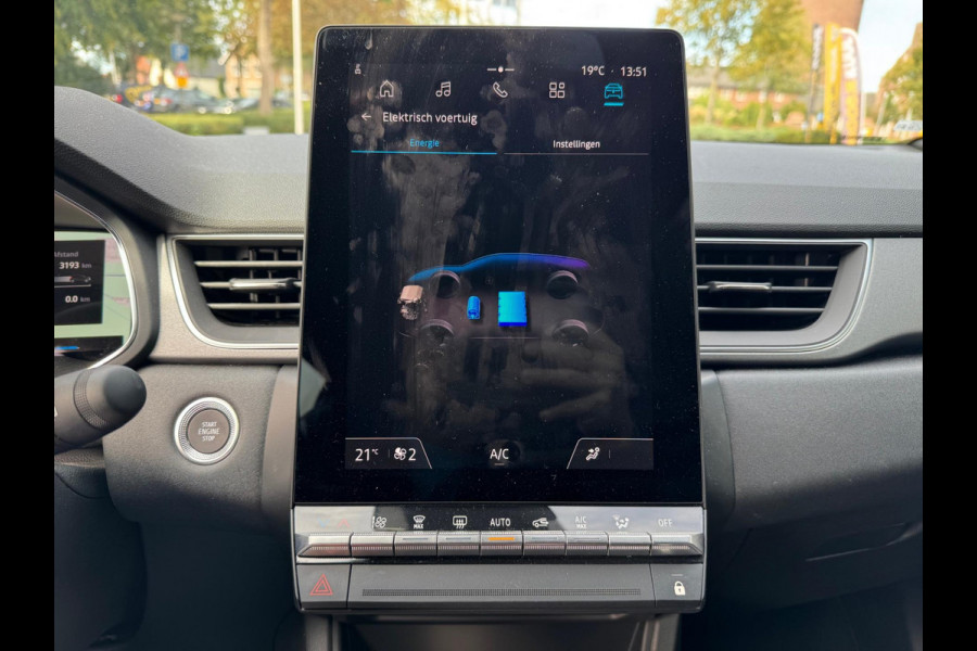 Renault Captur 1.6 E-Tech Full Hybrid 145 Techno Nieuw Model! Navi / LM 17'' / camera / Apple & Android auto / P-sensoren