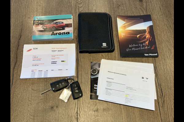 Seat Arona 1.0 TSI Style Business Intense | Trekhaak | NL-auto | Camera