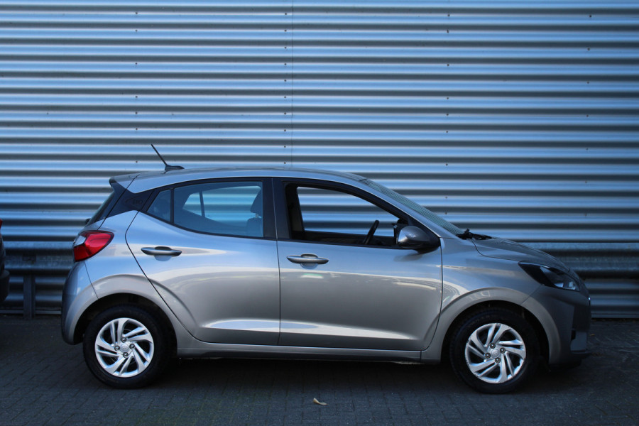 Hyundai i10 1.0 67pk Comfort Smart AUTOMAAT 5-zits NL-Auto NAP Airco Cruise Navi Camera Carplay
