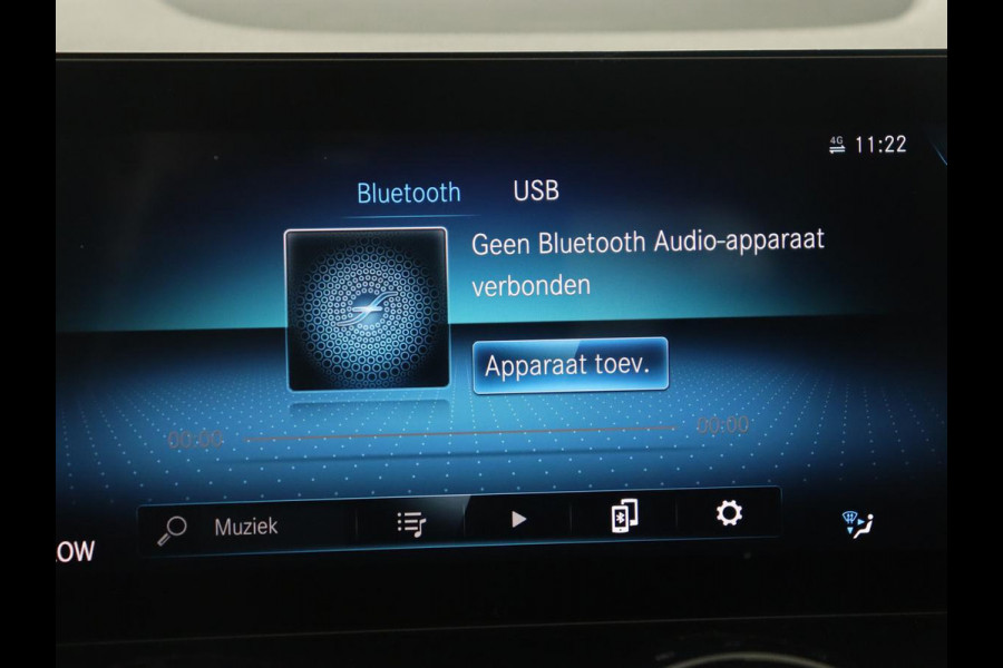 Mercedes-Benz GLA 180 Business Solution | Trekhaak | Stoelverwarming | Camera | Full LED | Half leder | Park Assist | Navigatie