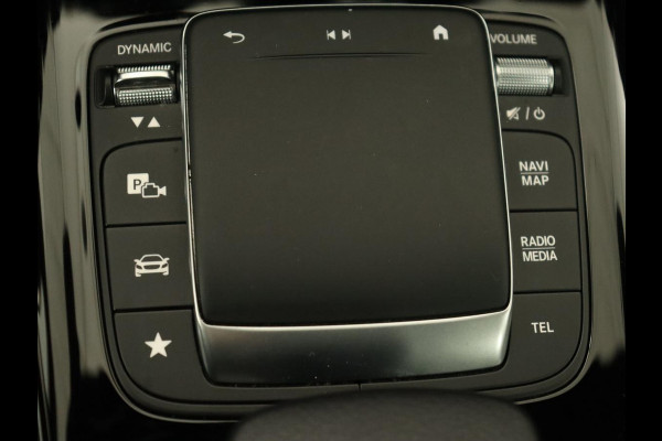 Mercedes-Benz GLA 180 Business Solution | Trekhaak | Stoelverwarming | Camera | Full LED | Half leder | Park Assist | Navigatie