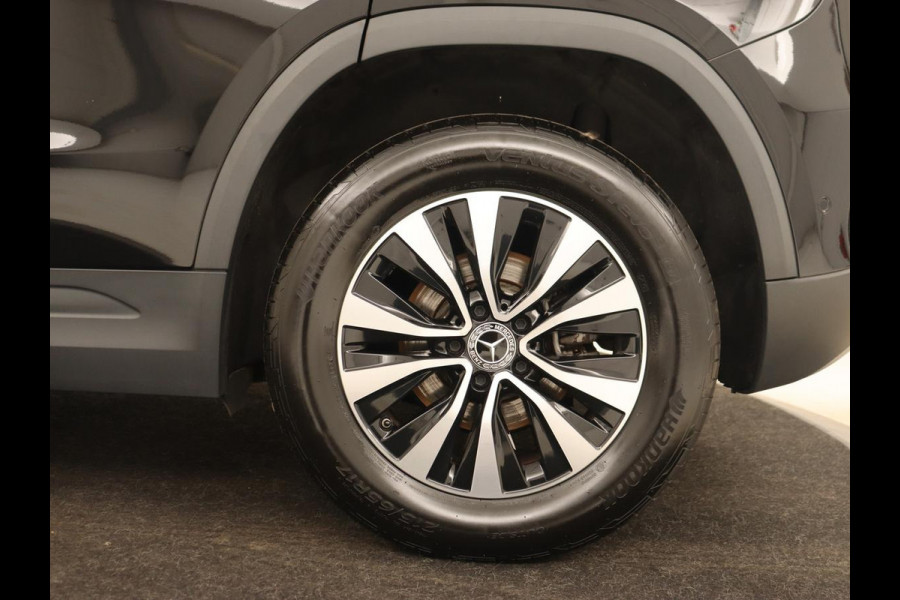 Mercedes-Benz GLA 180 Business Solution | Trekhaak | Stoelverwarming | Camera | Full LED | Half leder | Park Assist | Navigatie