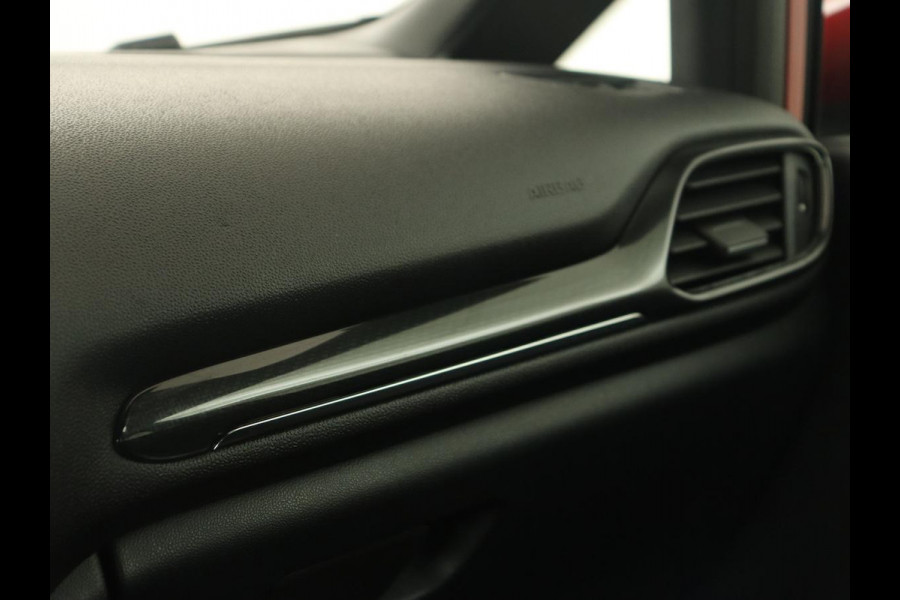 Ford Fiesta 1.0 EcoBoost Hybrid Active X | Trekhaak | B&O Sound | Carplay | Navigatie | Keyless | Climate control | Parkeerhulp | Cruise control