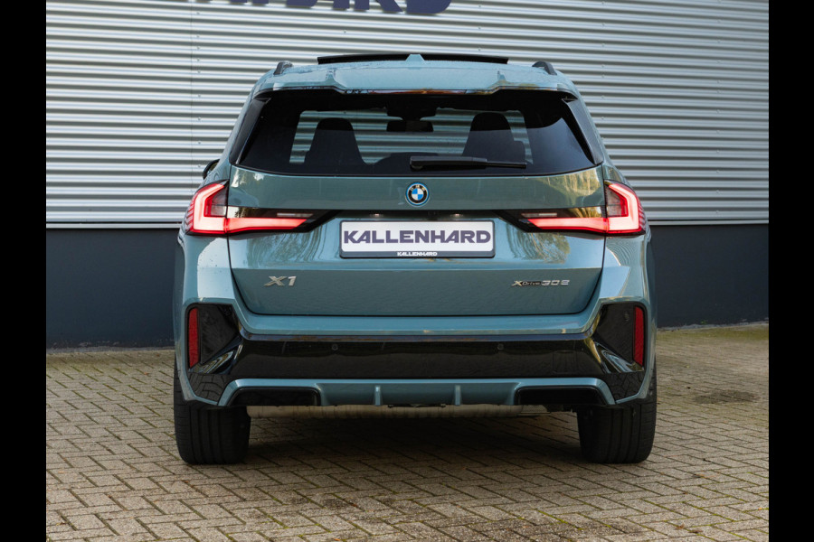 BMW X1 xDrive30e M-Sport Pro - Pano - Trekhaak - Driving Ass Prof - Harman Kardon