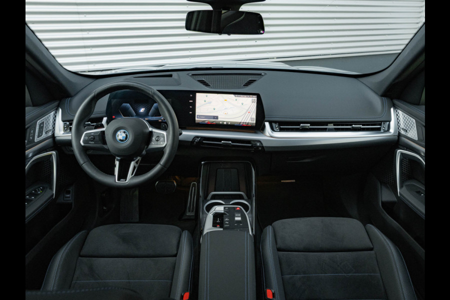 BMW X1 xDrive30e M-Sport Pro - Pano - Trekhaak - Driving Ass Prof - Harman Kardon