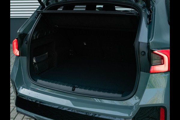 BMW X1 xDrive30e M-Sport Pro - Pano - Trekhaak - Driving Ass Prof - Harman Kardon