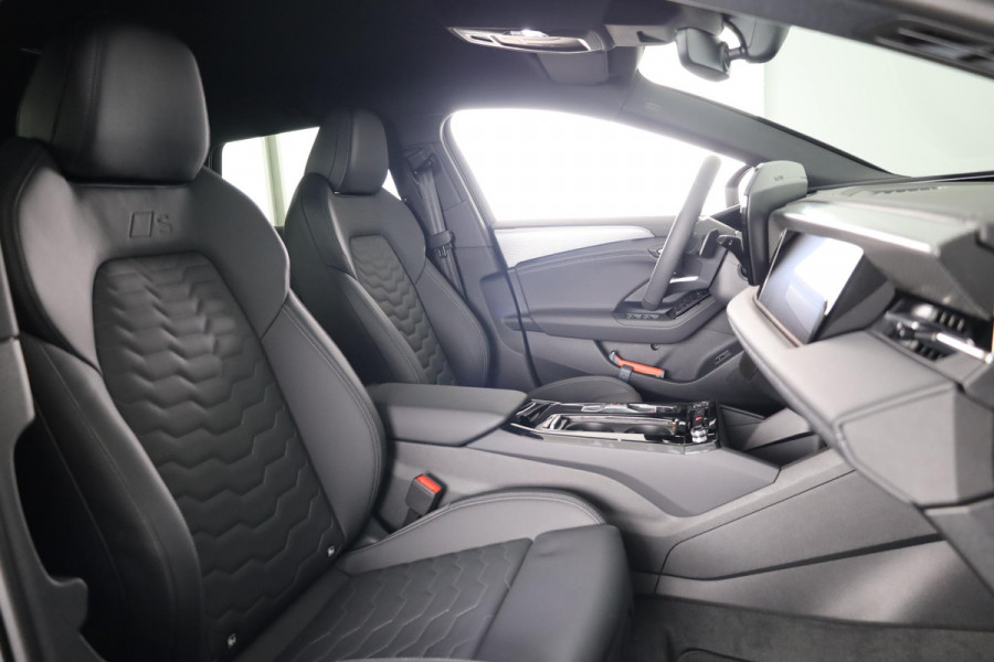 Audi A6 Avant e-tron S edition performance 100 kWh 367pk | Matrix Led | Keyless | Adaptieve cruise controle | Elektrisch verstelbare voorstoelen met geheugen bestuurdersstoel