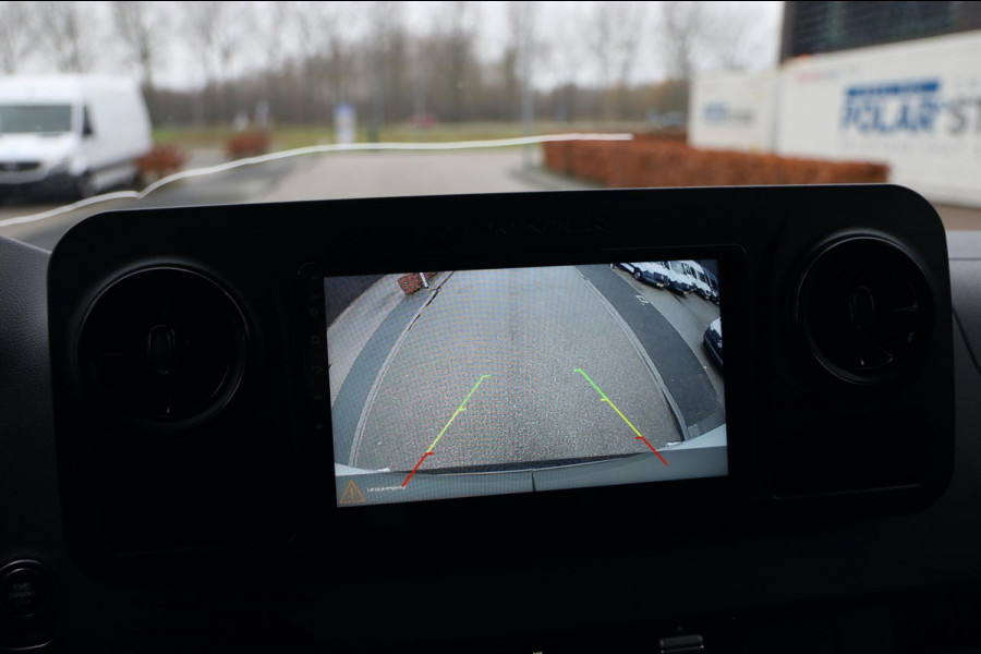 Mercedes-Benz Sprinter 211 CDI L1/H1 NAP ZWART CLIMA CRUISE CONTROL CAMERA 3 ZITS REGENSENSOR NAP LEASE V/A 144,- P.M. INRUIL MOG