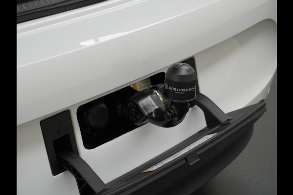 Volkswagen ID.3 First Plus 58kWh Trekhaak Camera Apple Carplay Android Auto Navi Adap.Cruise Ecc Pdc Matrix Led Stoelverwarming Lmv DAB Keyless Rijstrooksensor Wifi Origineel Nederlandse Auto