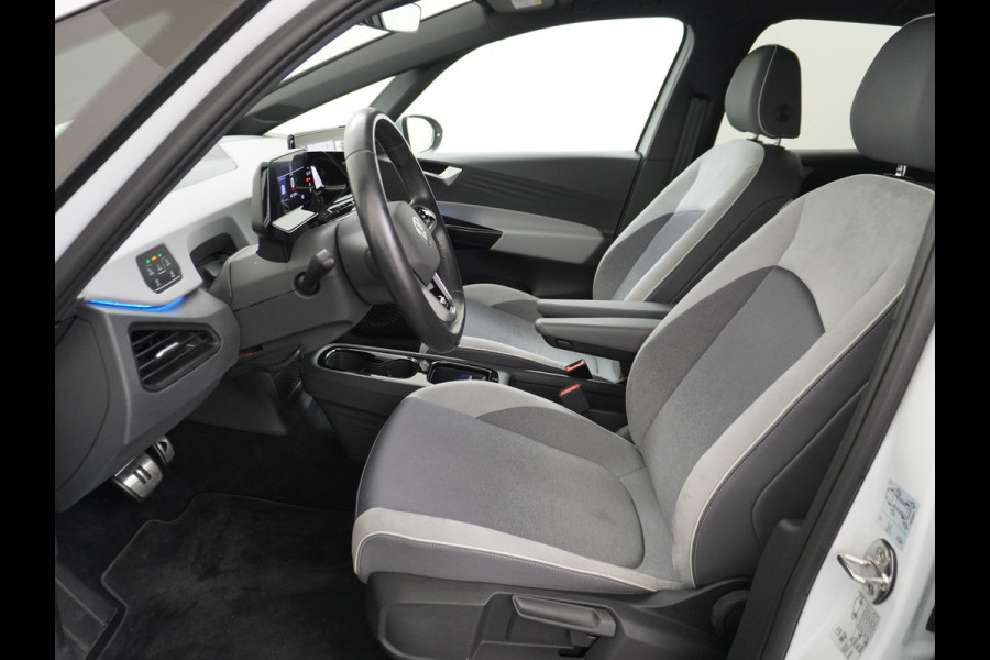Volkswagen ID.3 First Plus 58kWh Trekhaak Camera Apple Carplay Android Auto Navi Adap.Cruise Ecc Pdc Matrix Led Stoelverwarming Lmv DAB Keyless Rijstrooksensor Wifi Origineel Nederlandse Auto