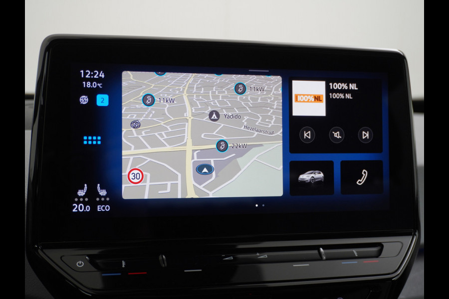 Volkswagen ID.3 First Plus 58kWh Trekhaak Camera Apple Carplay Android Auto Navi Adap.Cruise Ecc Pdc Matrix Led Stoelverwarming Lmv DAB Keyless Rijstrooksensor Wifi Origineel Nederlandse Auto