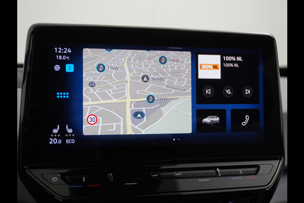 Volkswagen ID.3 First Plus 58kWh Trekhaak Camera Apple Carplay Android Auto Navi Adap.Cruise Ecc Pdc Matrix Led Stoelverwarming Lmv DAB Keyless Rijstrooksensor Wifi Origineel Nederlandse Auto