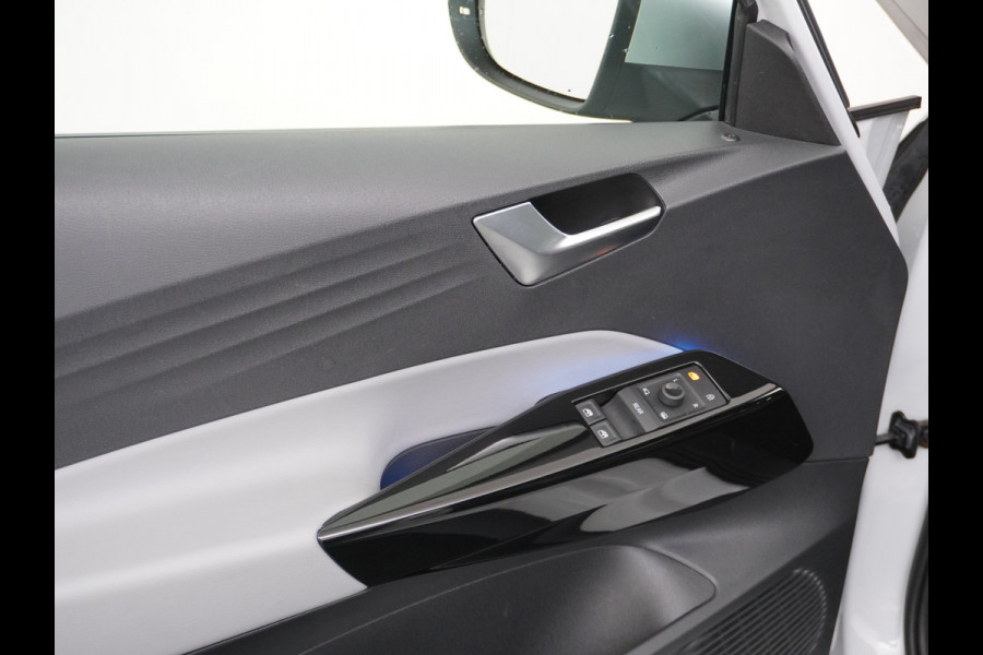 Volkswagen ID.3 First Plus 58kWh Trekhaak Camera Apple Carplay Android Auto Navi Adap.Cruise Ecc Pdc Matrix Led Stoelverwarming Lmv DAB Keyless Rijstrooksensor Wifi Origineel Nederlandse Auto