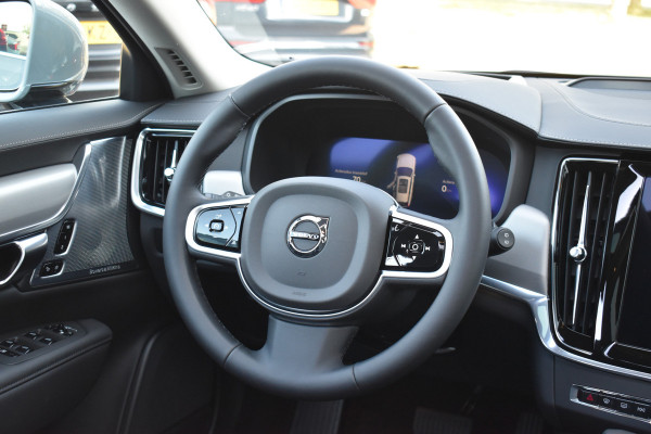 Volvo V90 T8 AWD 455PK Plug-in Hybrid Ultra Bright | HUD | B&W | 360 camera | Stuurverwarming | Panodak | 19"LMV