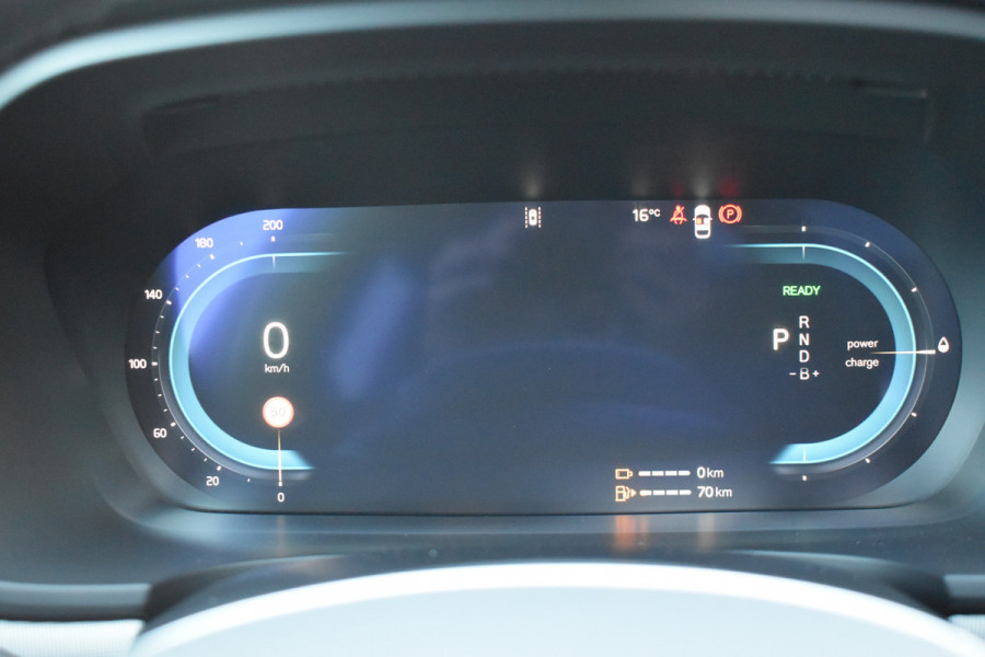 Volvo V90 T8 AWD 455PK Plug-in Hybrid Ultra Bright | HUD | B&W | 360 camera | Stuurverwarming | Panodak | 19"LMV