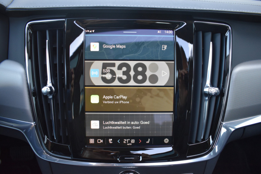 Volvo V90 T8 AWD 455PK Plug-in Hybrid Ultra Bright | HUD | B&W | 360 camera | Stuurverwarming | Panodak | 19"LMV