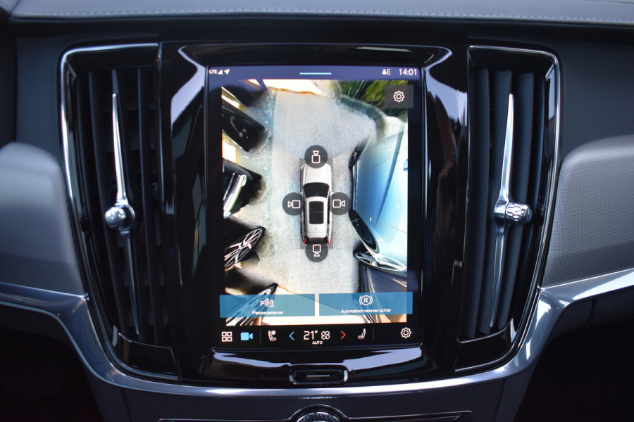 Volvo V90 T8 AWD 455PK Plug-in Hybrid Ultra Bright | HUD | B&W | 360 camera | Stuurverwarming | Panodak | 19"LMV