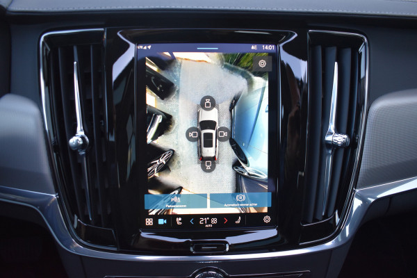 Volvo V90 T8 AWD 455PK Plug-in Hybrid Ultra Bright | HUD | B&W | 360 camera | Stuurverwarming | Panodak | 19"LMV