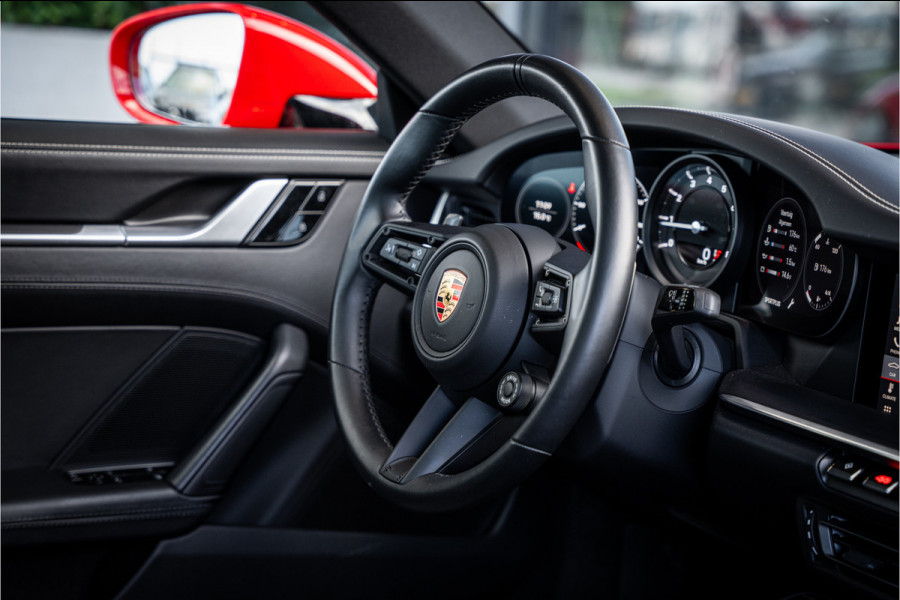 Porsche 911 992 3.0 Carrera S - Sport Chrono + | Panorama | Stuurverwarming | Keyless | Camera