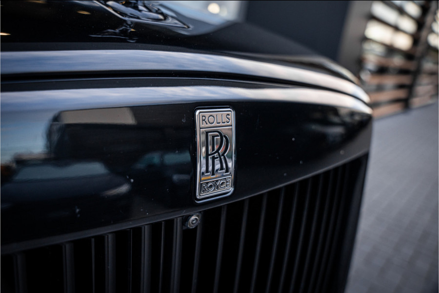 Rolls-Royce Cullinan 6.75 V12 - Black Badge | Mansory Wheels | Sterrenhemel