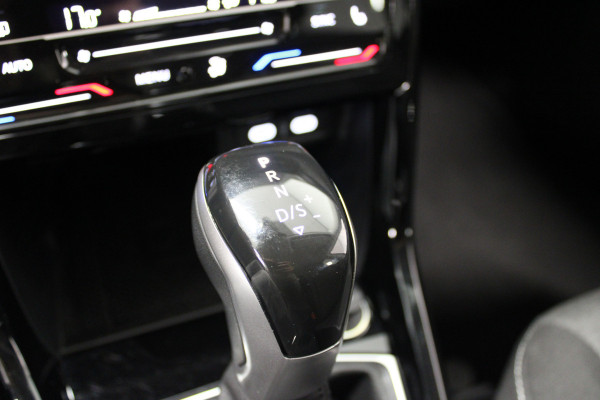 Volkswagen T-Cross 1.0 TSI Life Edition Volkswagen T-Cross 1.0 TSI Life Edition