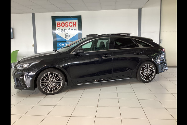 Kia ProCeed 1.4 T-GDI GT-PlusLine Panodak, Camera, Keyless, LED Kia ProCeed 1.4 T-GDI GT-PlusLine Panodak, Camera, Keyless, LED