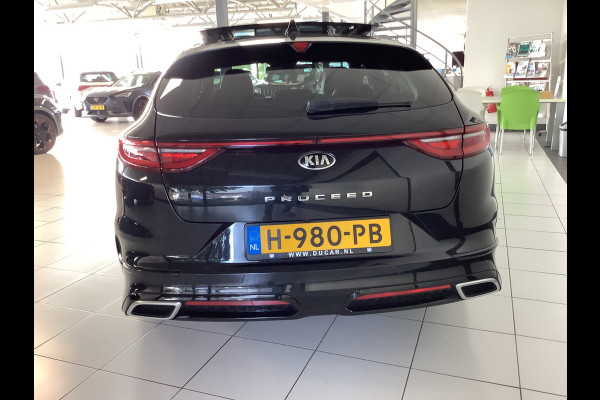 Kia ProCeed 1.4 T-GDI GT-PlusLine Panodak, Camera, Keyless, LED Kia ProCeed 1.4 T-GDI GT-PlusLine Panodak, Camera, Keyless, LED
